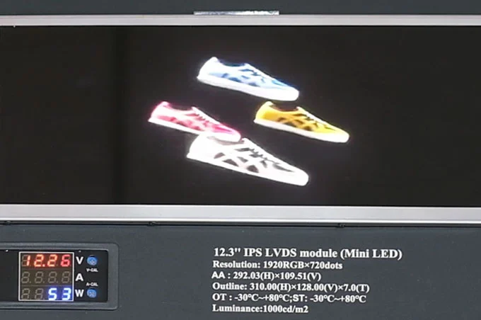 LCD nestemäinen kristalli näyttö